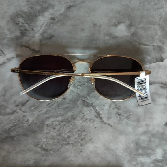 Ray-Ban Aviators - Picture 3 of 12